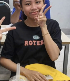 TRƯƠNG MỸ LỆ